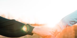 Why Is My Girlfriend So Mean To Me couple in a relationship